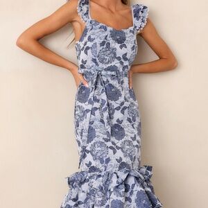 Red Dress Start All Over Blue Floral Ruffle Midi Dress Size MM / Blue